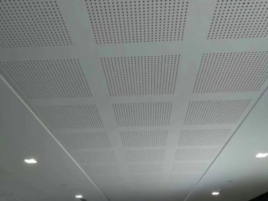 隔音穿孔板